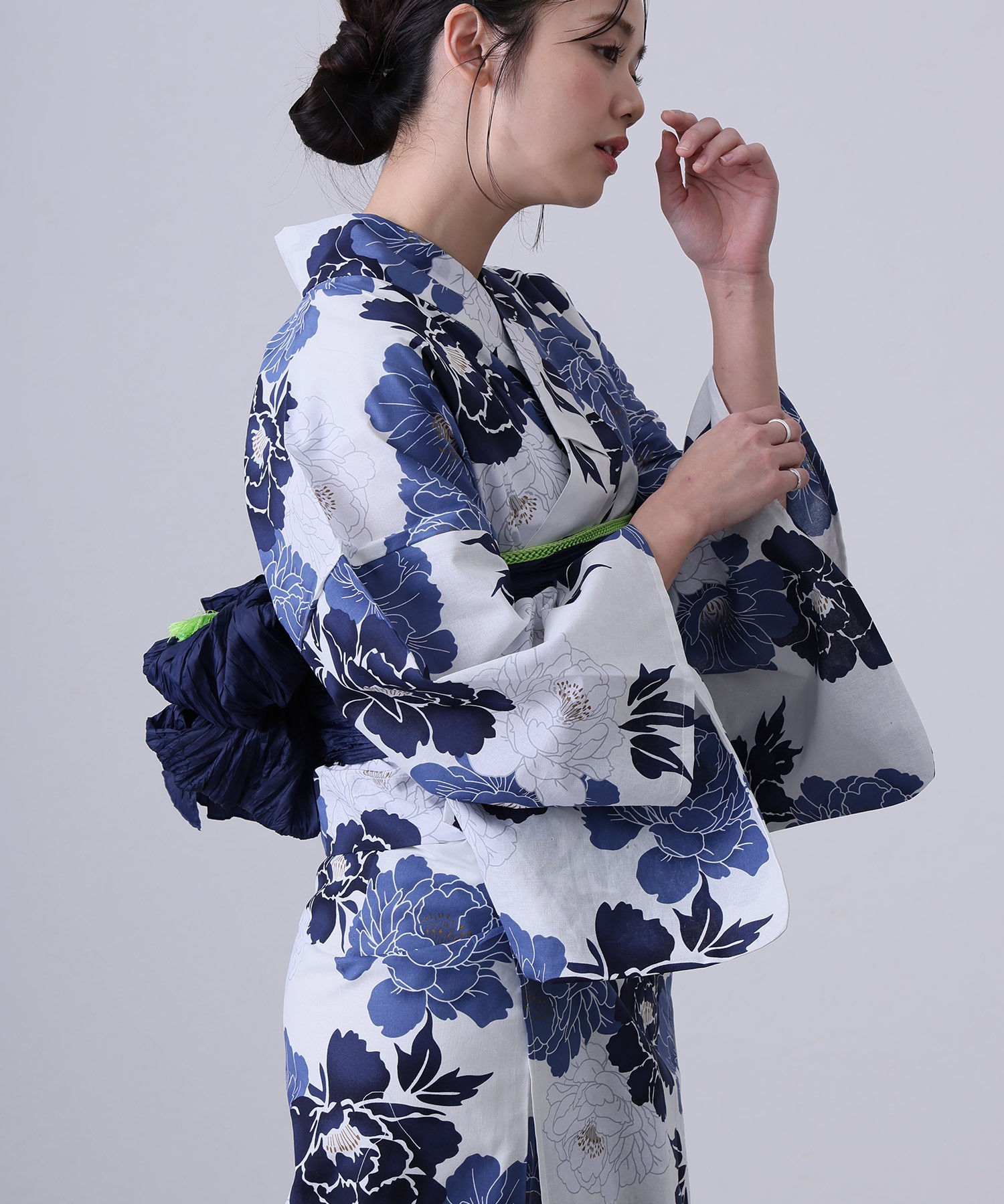 Ethnic Clothing & Online Fashion Store Khaadi Uk - Traditional Yukata Kimono Cotton Linen Material